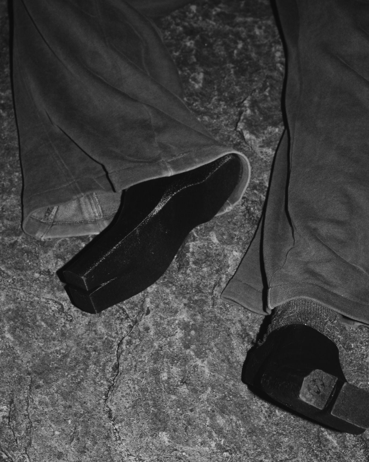 099-클로븐 뮬 블랙